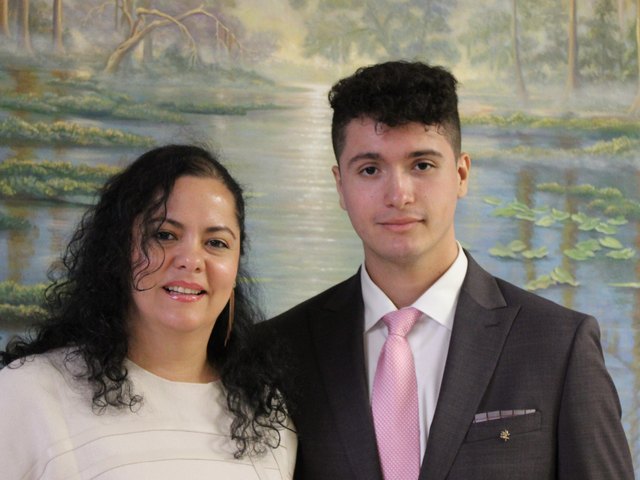 Yamiled y Kevin, del equipo de Inmigración USA TPS en Sarasota